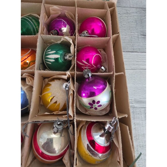 Vintage Christmas Tree Ornaments Assorted Shiny Balls & Unique Shapes Poland - Picture 2 of 9
